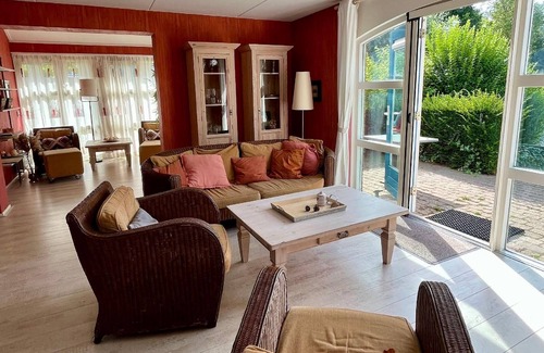 Workum House | Holiday house Workum for 1 - 6 persons with 3 bedrooms - Holiday house