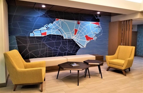 Apex Hotel | Holiday Inn Express Apex - Raleigh by IHG