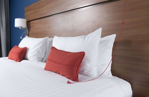Birmingham Hotel | Holiday Inn Express Birmingham Star City by IHG