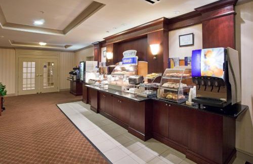 Drums Hotel | Holiday Inn Express Hotel & Suites Drums-Hazelton by IHG