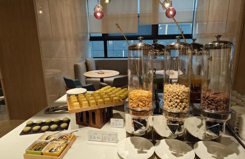 Qingpu Hotel | Holiday Inn Express Shanghai Qingpu New City by IHG