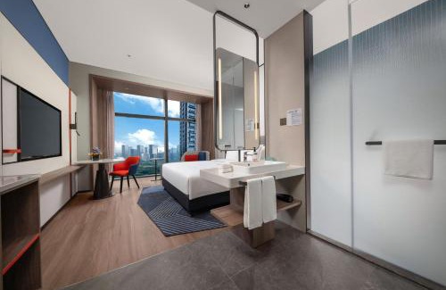 Futian Hotel | Holiday Inn Express Shenzhen Futian Center by IHG