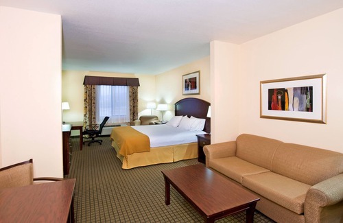 Willcox Hotel | Holiday Inn Express & Suites Willcox by IHG