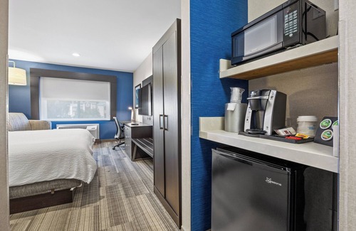 Sunnyvale West Hotel | Holiday Inn Express Sunnyvale - Silicon Valley by IHG