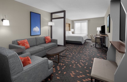 Hasbrouck Heights Hotel | Holiday Inn Hasbrouck Heights-Meadowlands by IHG