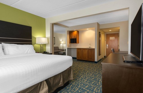 Savannah Hotel | Holiday Inn Savannah S - I-95 Gateway by IHG