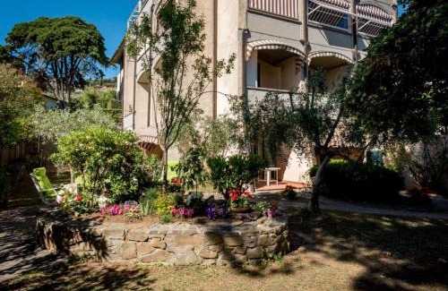 Castiglione della Pescaia House | Holiday Home Antico Frantoio by Interhome