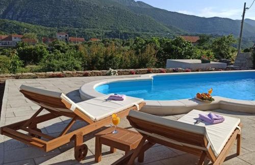 Omis House | Holiday Village Home Kamenica