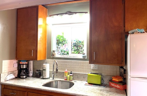 Old Towne Cottage | Holiday’s 🎄@ Starfish Cottage. Steps to Ocean. 🌊⛱️RELAX & ENJOY the beach.😎