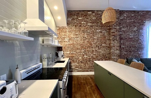 Downtown Louisville Apartment | Hollyhock Suite 507: 3 bed/2 bath