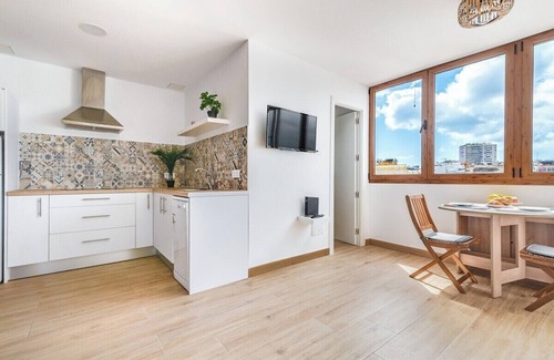 Las Palmas de Gran Canaria Apartment | Home2Book Lovely Seaside Apartment Las Canteras