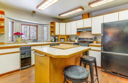 Anchorage House | Home 20 Mi to Anchorage and Chugach State Park!