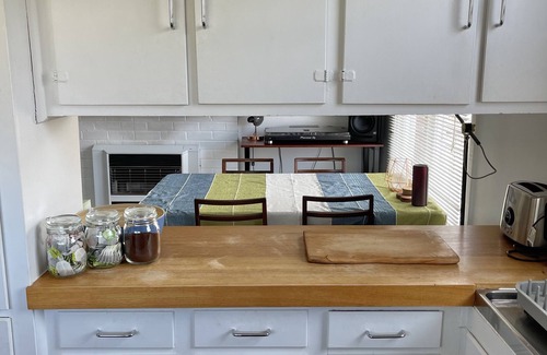 Preston House | Home away from home - 1930's Brick cottage in Inner North with large garden