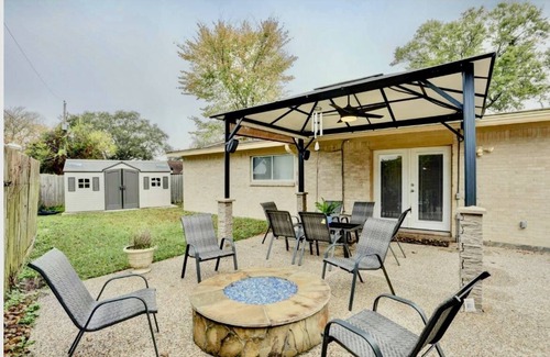 El Lago House | Home away from home: NASA/Kemah boardwalk/Beach