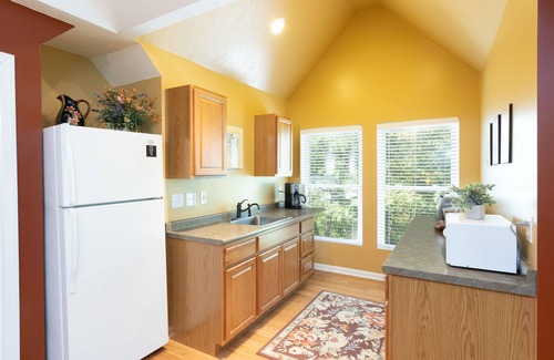 Harrison Apartment | "Home Away From Home" nestled into five private acres on an all sports lake!