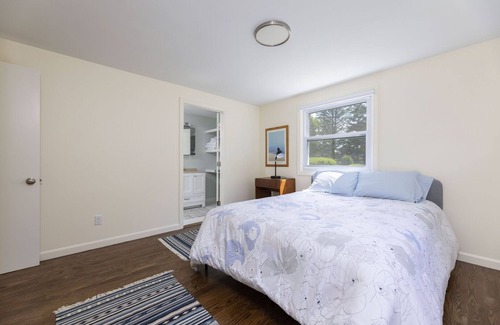 Jamestown House | Home Downtown with Private Yard and Pool