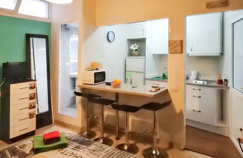 Las Palmas de Gran Canaria Apartment | Homerez - Studio in Las Palmas