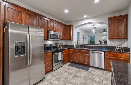 Roseville House | Home in the Heart of Roseville