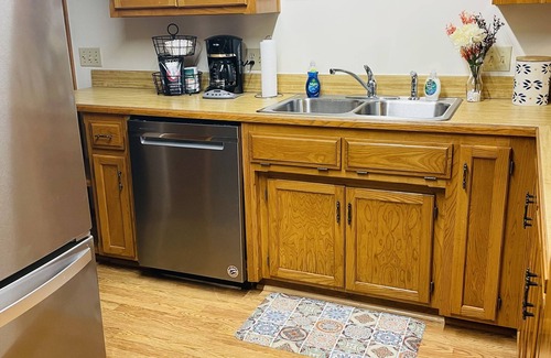 Kearney House | Home on Quiet Cul de Sac with Handicap Accessibility