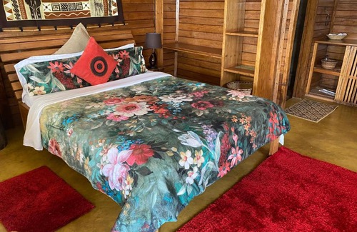 Jinja Apartment | Home On The Nile Ernest Hemingway Suite