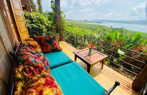Jinja Apartment | Home On The Nile Ernest Hemingway Suite