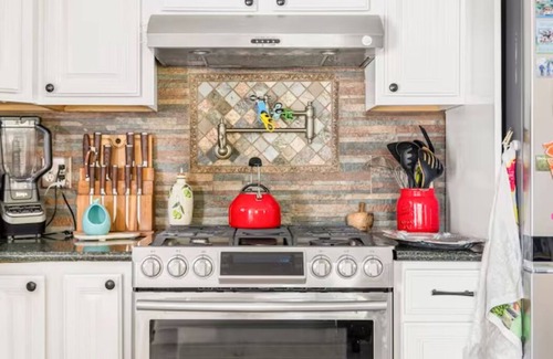 Gulfport House | HOME WITH ALL YOU NEED between thriving St Peterburg downtown & St Pete Beach
