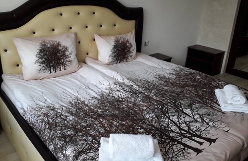 Bansko Bed & Breakfast | Home With Mountain Views in Every Room