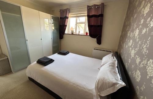 Walton-on-Thames Apartment | Homely flat in Surrey
