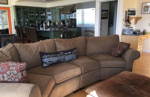 Homer House | Homer Beach House with "WOW" view and beach access