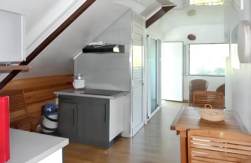 Bois de Nefles Apartment | Homerez - Apt with views, Bois-de-Nèfles