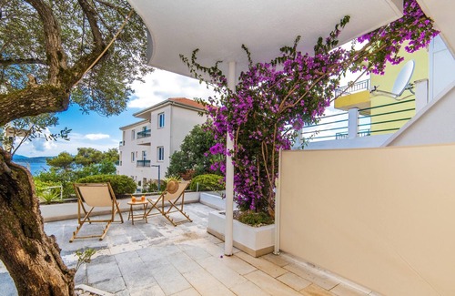 Blato Apartment | Homerez - 50 m away from the beach! Studio for 4 ppl. with sea view at Živogošće