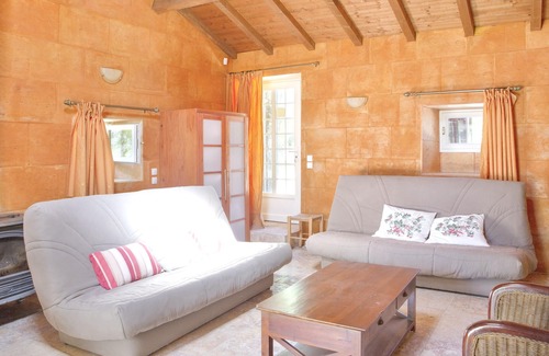 Chomerac House | Homerez - Amazing house for 8 ppl. with shared pool and terrace at Chomérac