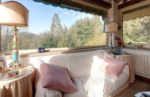 Oltrarno Villa | Homerez - Amazing villa for 12 ppl. with swimming-pool and garden at Firenze