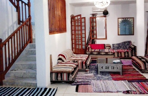 Hammamet Sud Villa | Homerez - Amazing villa for 12 ppl. with swimming-pool and garden at Hammamet