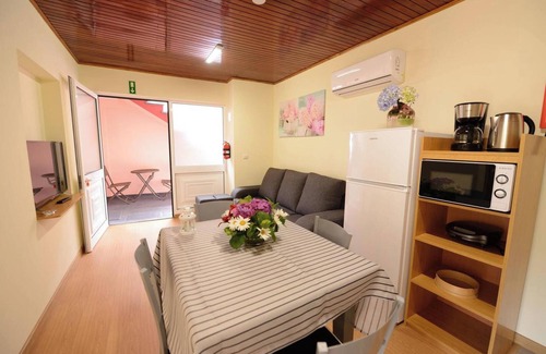 Prazeres Apartment | Homerez - Apartment in Prazeres
