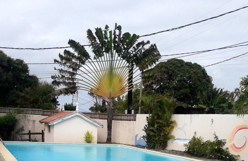 Grand Gaube Apartment | Homerez - Appartement 5 km away from the beach for 4 ppl. with shared pool