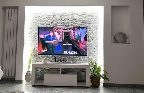 Cannes La Bocca Apartment | Homerez - Beautiful appartement for 6 ppl. with sea view and balcony at Cannes