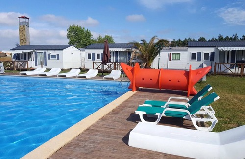 Burinhosa House | Homerez - Big house 5 km away from the beach for 10 ppl. with shared pool