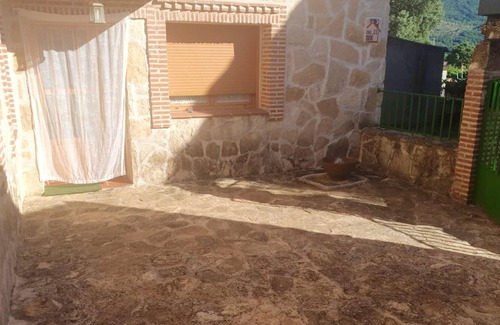 Navaluenga House | Homerez - Big house for 9 ppl. with terrace at Navaluenga
