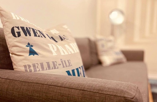 Saint-Brieuc House | Homerez - Big house for 12 ppl. with balcony at Saint-Brieuc