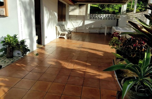 Le Lorrain House | Homerez - Charming House in Le Lorrain with Garden