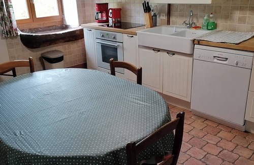 Taintrux House | Homerez - Charming house in Taintrux village with garden