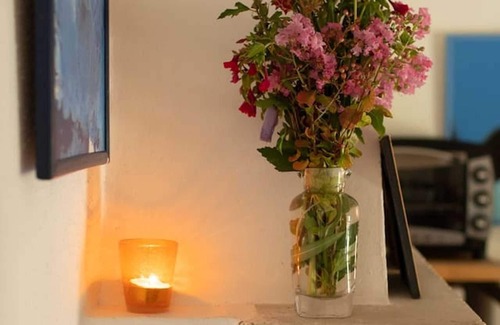 Valaurie Apartment | Homerez - Cosy studio in Valaurie with shared pool 40 m²