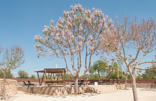 Sencelles House | Homerez - House for 8 ppl. with swimming-pool, garden and terrace at Sencelles