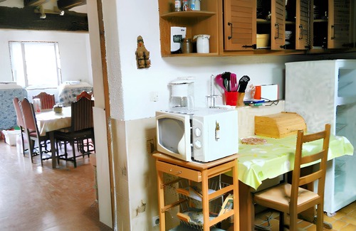 Loire - Vignobles et Nohain House | Homerez - House Saint-Père, fireplace