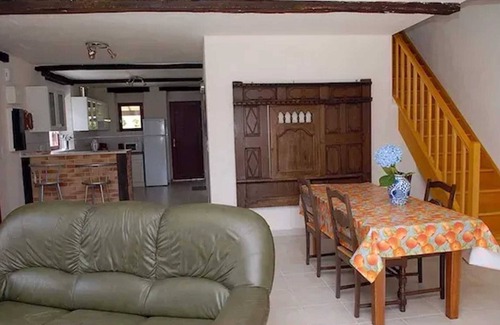 Inzinzac-Lochrist House | Homerez - Spacious house near Lorient with large garden.