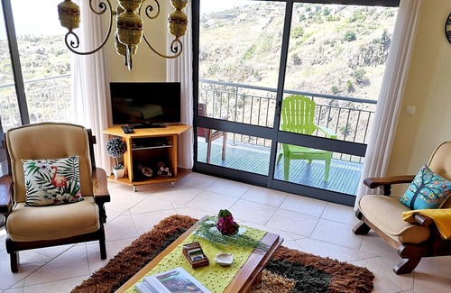 Calheta House | Homerez - Spacious house for 4 ppl. at Lombo Do Doutor