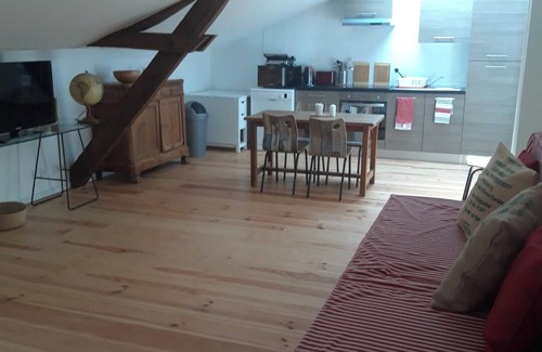 Saubrigues House | Homerez - Spacious House with Pool in Saubrigues