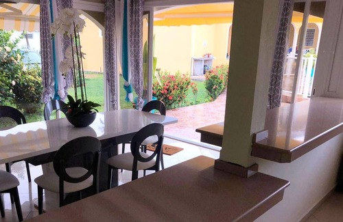 Capesterre-Belle-Eau Villa | Homerez - Villa for 6 ppl. with swimming-pool and garden at Capesterre-Belle-Eau