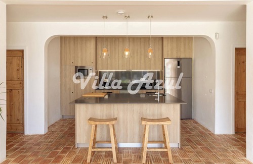 Quarteira Villa | Homerez - Villa with pool in Quarteira